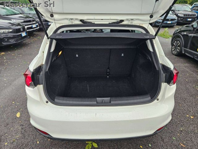 FIAT Tipo usata, con USB