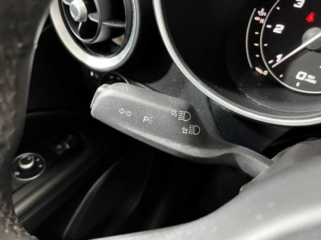 ALFA ROMEO Stelvio usata, con Frenata d