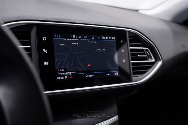 PEUGEOT 308 usata, con Volante in pelle