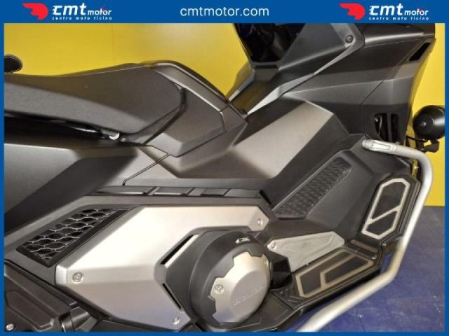 HONDA X-ADV usata 11
