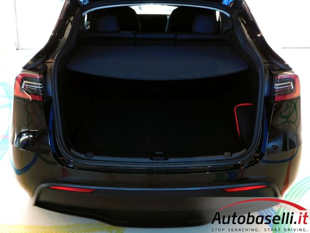 TESLA Model Y usata, con Sedile posteriore sdoppiato