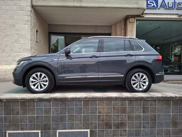 VOLKSWAGEN Tiguan usata, con Boardcomputer