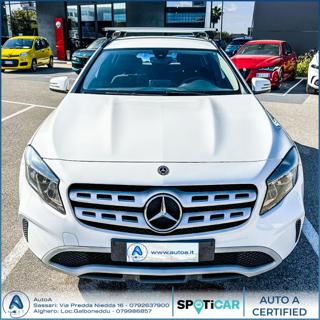 MERCEDES-BENZ GLA 200 usata, con Airbag