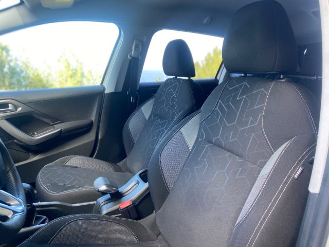 PEUGEOT 2008 usata, con Cruise Control