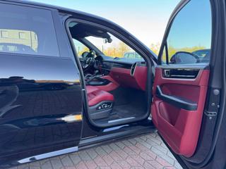 PORSCHE Cayenne usata, con Servosterzo