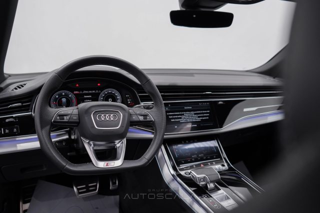 AUDI Q8 usata, con Sistema di navigazione