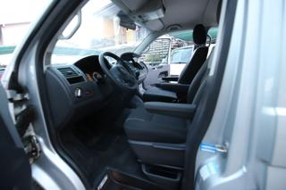 VOLKSWAGEN Multivan usata, con Servosterzo