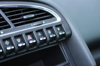 PEUGEOT 3008 usata, con Controllo automatico clima