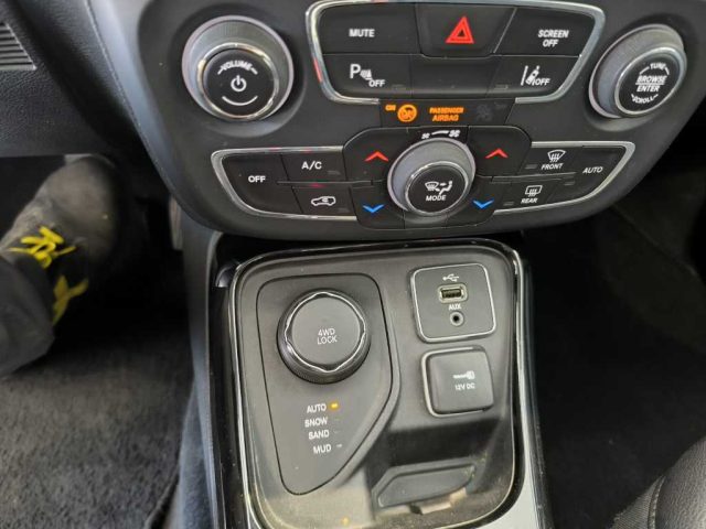 JEEP Compass usata, con Sedile posteriore sdoppiato