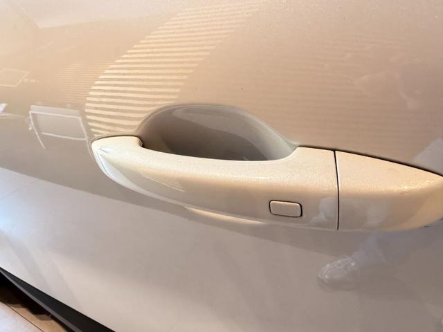RENAULT Captur usata, con Sedile posteriore sdoppiato