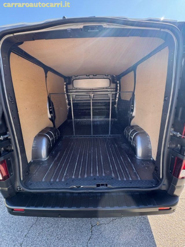 NISSAN NV300 usata 29