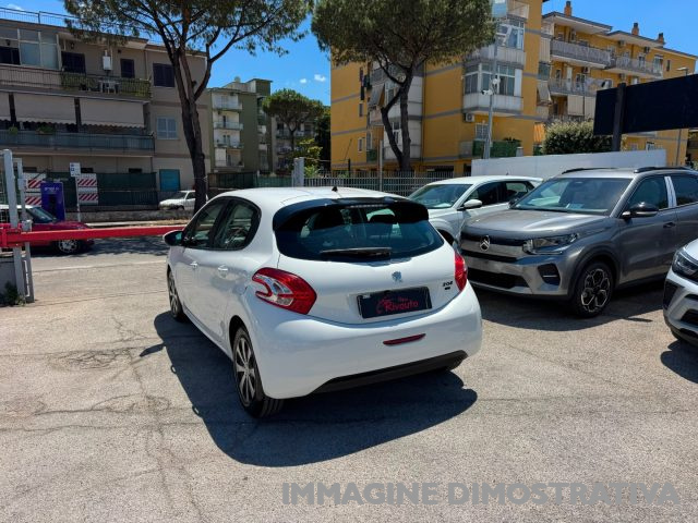 PEUGEOT 208 usata, con Boardcomputer