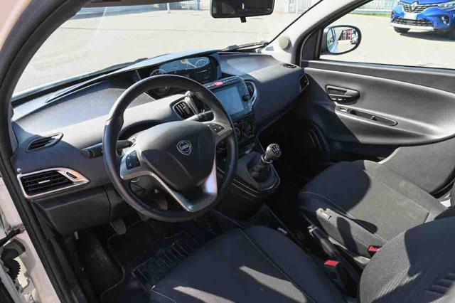 LANCIA Ypsilon usata, con Fendinebbia