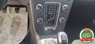 VOLVO V40 Cross Country usata, con Climatizzatore