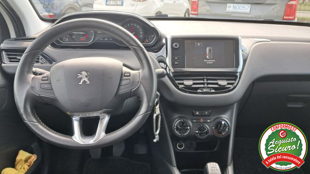 PEUGEOT 208 usata, con Alzacristalli elettrici