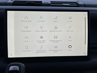 LAND ROVER Defender usata, con Park Distance Control