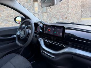 FIAT 500e usata, con Touch screen