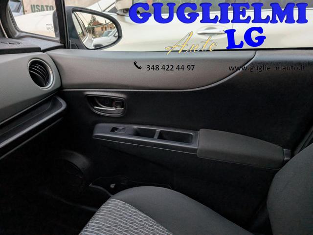 TOYOTA Yaris usata, con Isofix
