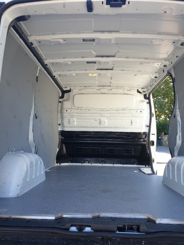 RENAULT Trafic usata, con Climatizzatore