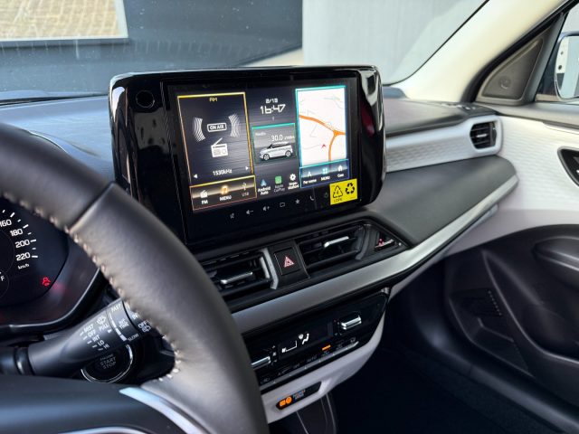 SUZUKI Swift usata, con Controllo automatico clima