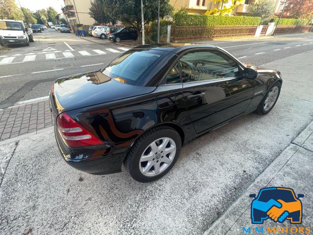 MERCEDES-BENZ SLK 200 usata, con Chiusura centralizzata