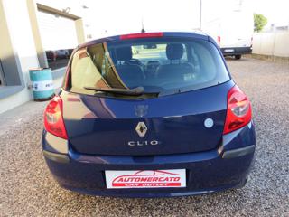 RENAULT Clio usata, con Chiusura centralizzata