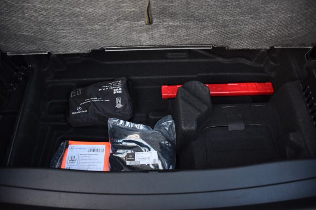 MERCEDES-BENZ GLC 300 usata, con MP3