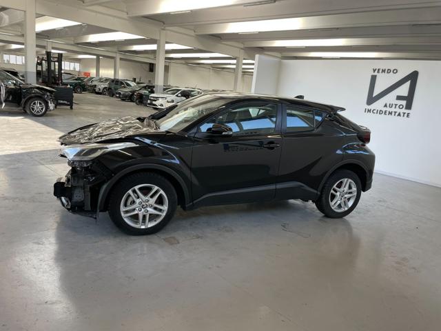 TOYOTA C-HR usata, con Autoradio