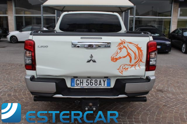 MITSUBISHI L200 usata, con Airbag testa