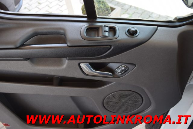 FORD Transit Custom usata, con USB