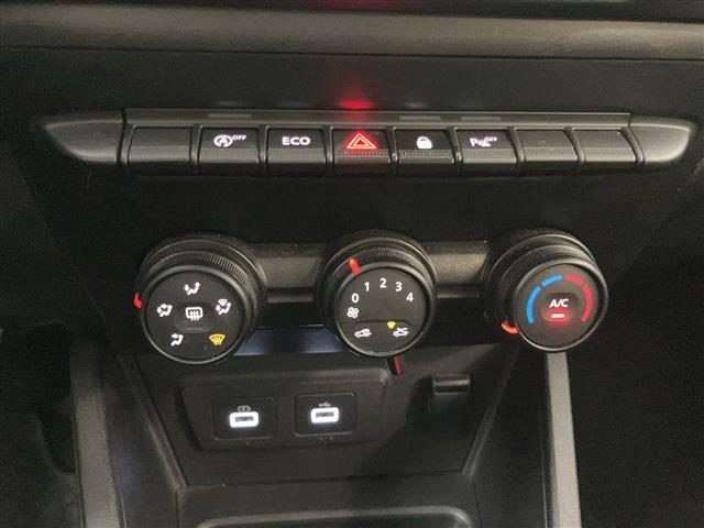 DACIA Duster usata 22