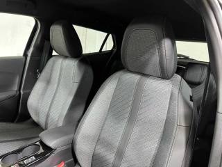 PEUGEOT 2008 usata 29