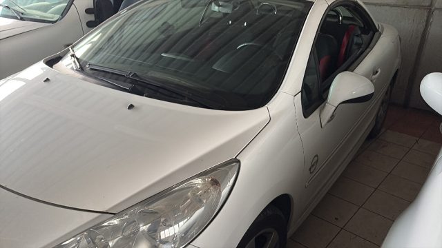 PEUGEOT 207 usata, con ABS