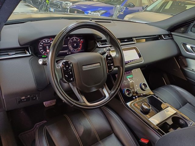 LAND ROVER Range Rover Velar usata, con Leve al volante