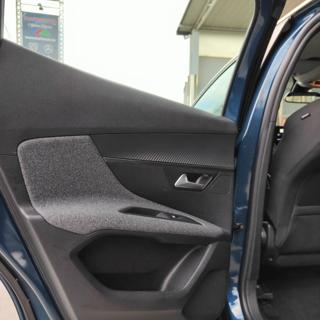 PEUGEOT 3008 usata, con Climatizzatore