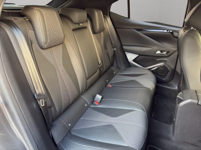 DS AUTOMOBILES DS 4 usata, con Sensori di parcheggio posteriori