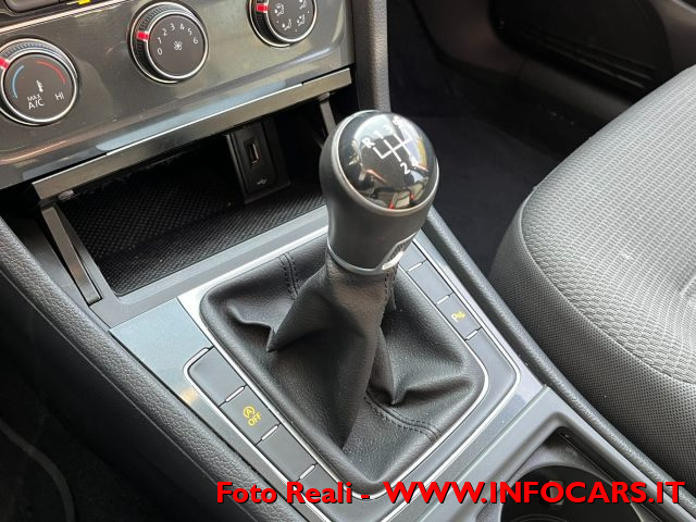 VOLKSWAGEN Golf Variant usata, con Touch screen