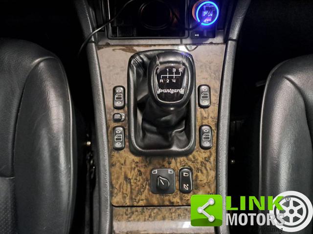 MERCEDES-BENZ E 200 usata 16