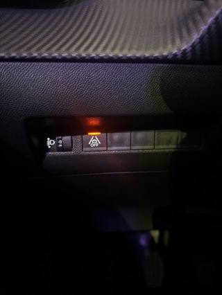 PEUGEOT 208 usata 17