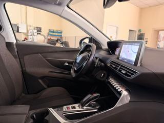 PEUGEOT 3008 usata, con Autoradio