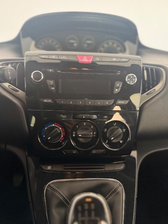 LANCIA Ypsilon usata 15