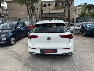 VOLKSWAGEN Golf usata, con Autoradio