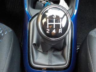 SUZUKI Ignis usata, con Autoradio digitale