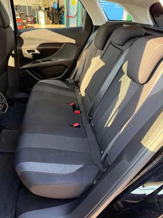 PEUGEOT 3008 usata, con Park Distance Control