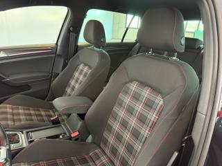 VOLKSWAGEN Golf GTI usata, con Cronologia tagliandi