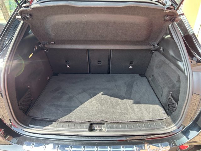 MERCEDES-BENZ GLA 200 usata, con Cerchi in lega