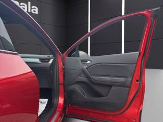 RENAULT Captur usata, con Autoradio digitale