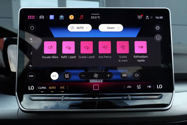 VOLKSWAGEN Golf usata, con Specchietti laterali elettrici