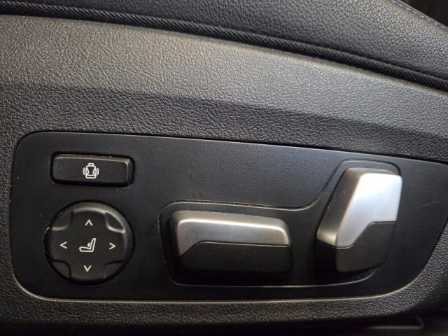 BMW 320 usata, con Autoradio