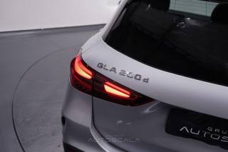 MERCEDES-BENZ GLA 200 usata 39